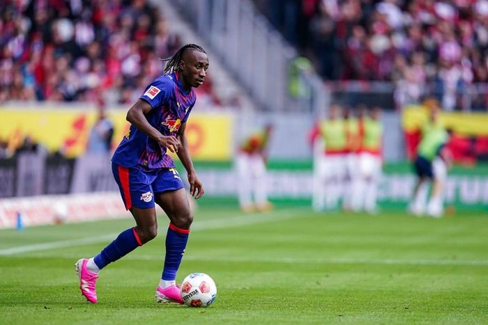 Yan Diomande được Real Madrid, PSG và Man City săn đón