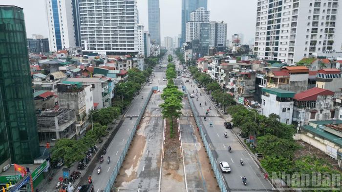 Ga S1 là nhà ga ngầm đầu tiên được triển khai trên tuyến metro số 5 - một trong những tuyến đường sắt đô thị có quy mô lớn của Hà Nội.