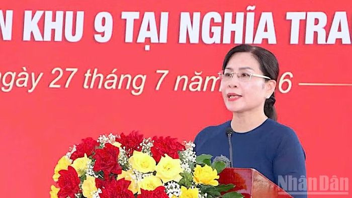 Đồng chí Lê Thị Nhung, Phó Chủ tịch thường trực Hội đồng nhân dân tỉnh Cà Mau phát biểu tại lễ khởi công.