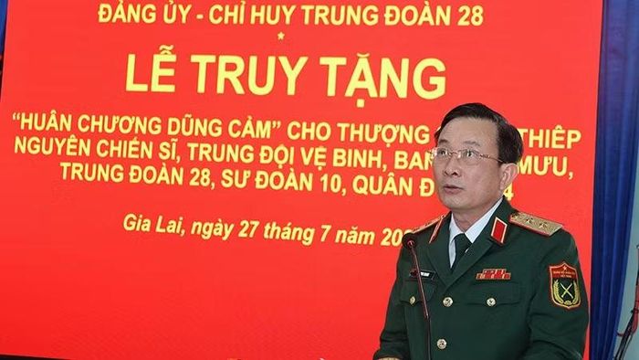 Trung tướng Lê Minh Quang phát biểu tại buổi lễ.