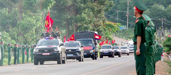 Tỉnh Gia Lai đón 18 liệt sĩ quân tình nguyện và chuyên gia Việt Nam hy sinh qua các thời kỳ chiến tranh tại Campuchia được Đội K52 tìm kiếm, quy tập trong mùa khô 2025-2026.