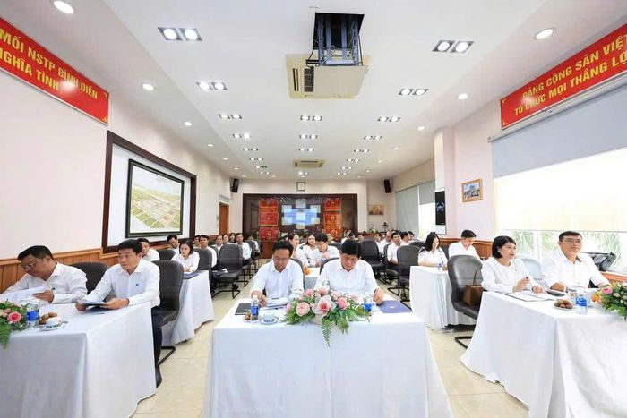Toàn cảnh hội nghị sơ kết công tác xây dựng Đảng và thực hiện nhiệm vụ chính trị 6 tháng đầu năm 2026