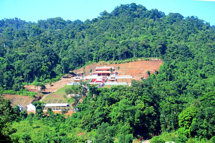  Toàn cảnh Đền tưởng niệm liệt sĩ Trường Sơn- Đường 20 Quyết Thắng, trọng điểm Cà Roòng - ATP 