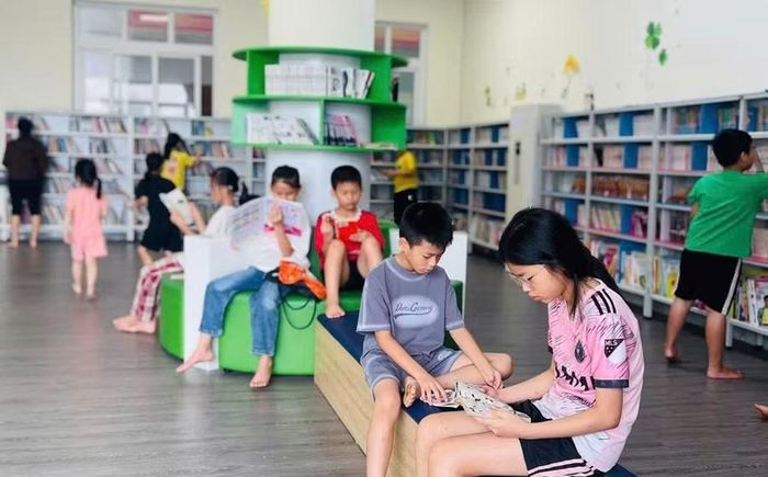 Không gian đọc sách tại phòng đọc Thư viện tỉnh Hà Tĩnh.