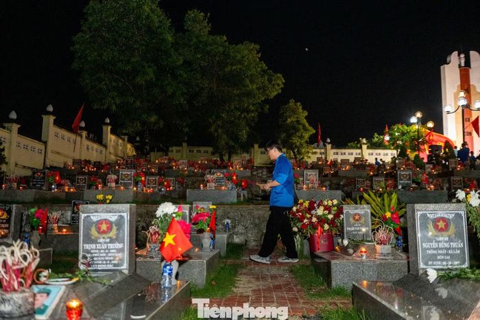 Nghĩa trang Liệt sĩ phường Hà Tu hiện là nơi yên nghỉ của 466 anh hùng liệt sĩ. Mỗi phần mộ là một cuộc đời đã hiến dâng trọn tuổi xuân cho độc lập, tự do của Tổ quốc, là minh chứng cho lòng yêu nước, ý chí kiên cường và tinh thần bất khuất của những người con ưu tú đã anh dũng ngã xuống vì sự bình yên của đất nước.