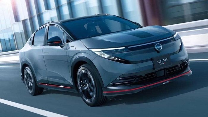 Leaf Nismo sở hữu bộ bodykit hầm hố hơn và nội thất thể thao hơn. (Ảnh: Internet)