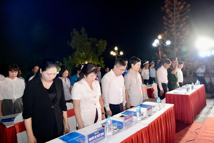 Các đại biểu tham dự Đêm thắp nến tri ân.