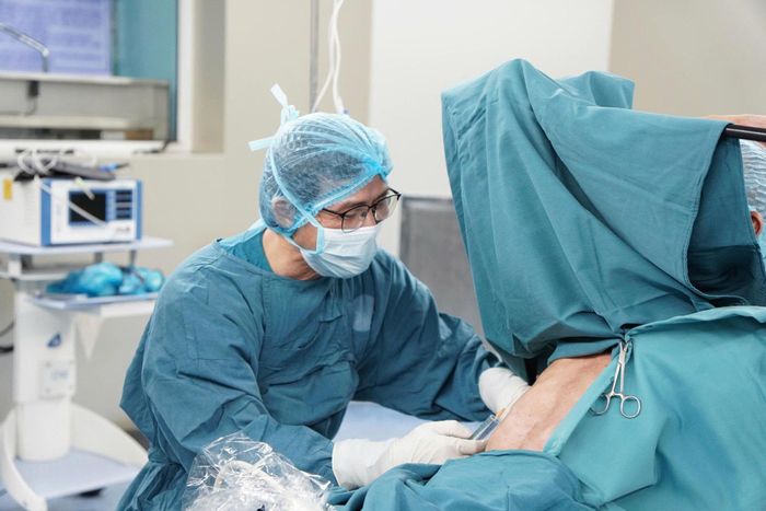 Đốt u gan bằng vi sóng là kỹ thuật ít xâm lấn, giúp người bệnh rút ngắn thời gian hồi phục.
