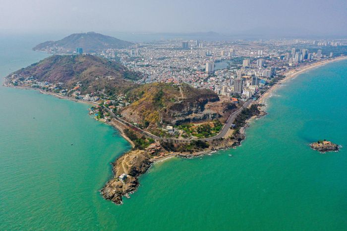 Sức mạnh biển của quốc gia phụ thuộc vào năng lực quản trị, bảo đảm an ninh, số hóa và quản lý bền vững các không gian biển, kết nối hiệu quả với các mạng lưới toàn cầu. Ảnh: Nguyễn Huế