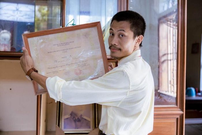 Diễn viên Phương Nam phim "Mưa đỏ" xúc động nhắc về ông nội - liệt sĩ Nguyễn Văn Duyệt, nhập ngũ năm 1967 và hy sinh năm 1970 tại chiến trường Nam Bộ. Anh coi ngày 27/7 hàng năm là khoảng lặng thiêng liêng để cả gia đình cùng tưởng nhớ.