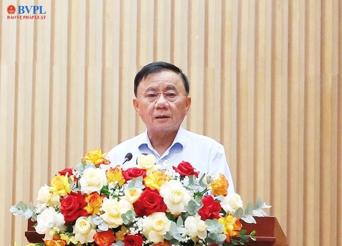  Đồng chí Trần Cẩm Tú, Ủy viên Bộ Chính trị,Thường trực Ban Bí thư, Bí thư Đảng ủy các cơ quan Đảng Trung ương phát biểu chỉ đạo tại Hội nghị.