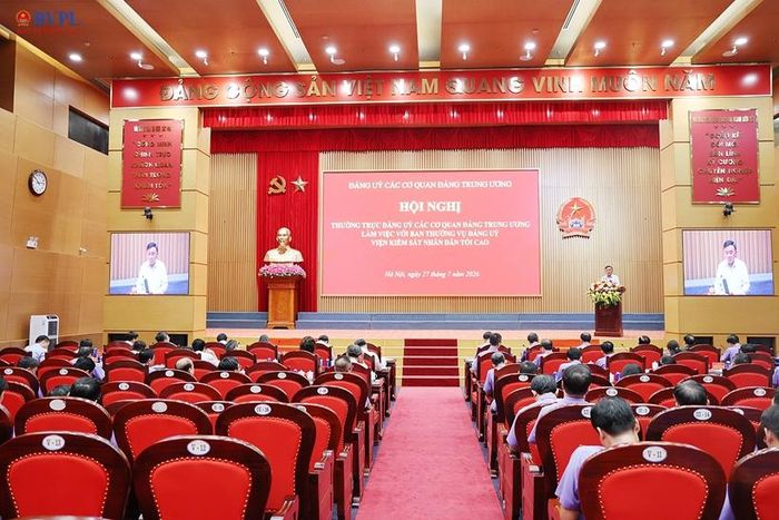  Toàn cảnh Hội nghị.