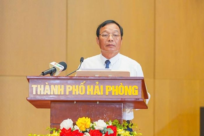 Chủ tịch HĐND TP Hải Phòng Lê Văn Hiệu phát biểu khai mạc Kỳ họp. Ảnh: ĐT