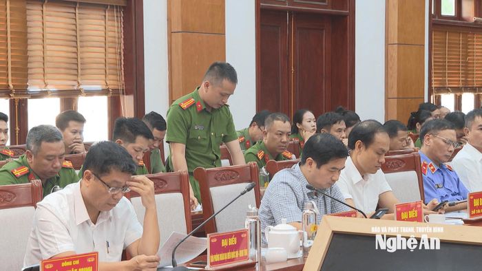 Đại biểu tham luận tại hội thảo. Ảnh: Sỹ Đức