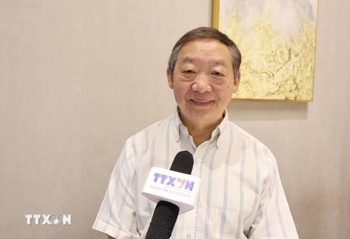 Giáo sư Chu Chấn Minh, Viện trưởng Danh dự Viện Nghiên cứu Nam Á-Đông Nam Á thuộc Viện Khoa học Xã hội tỉnh Vân Nam (Trung Quốc), trả lời phỏng vấn phóng viên TTXVN tại Trung Quốc. (Ảnh: Quang Hưng/TTXVN)
