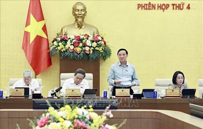 Phó Chủ tịch Quốc hội Nguyễn Khắc Định phát biểu. Ảnh: Doãn Tấn/TTXVN