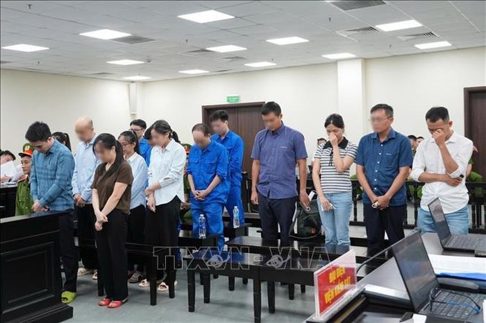 Các bị cáo tại phiên tòa.