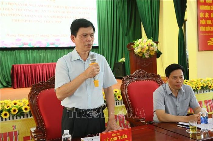 Ông Lê Anh Tuấn, Thứ trưởng Bộ Xây dựng phát biểu tại buổi làm việc.