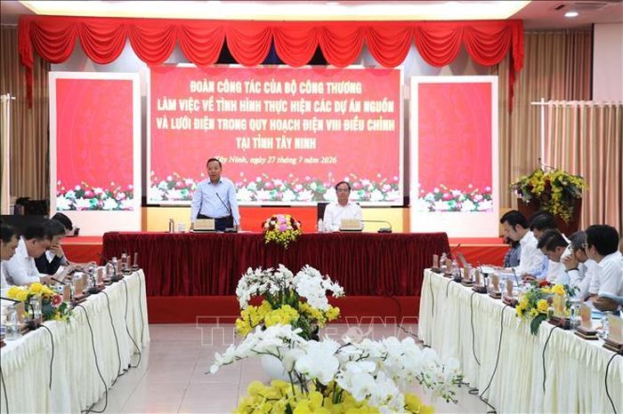Đoàn công tác Bộ Công Thương làm việc với UBND tỉnh Tây Ninh về phát triển hạ tầng năng lượng.
