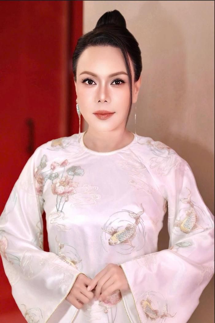 Nghệ sĩ Việt Hương đã có nhiều năm hoạt động nghệ thuật.