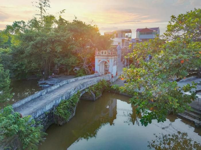Thôn Dịch Diệp, một làng cổ nổi tiếng nay thuộc xã Ninh Giang, tỉnh Ninh Bình mới (địa phận xã Trực Chính, huyện Trực Ninh, tỉnh Nam Định cũ). Ảnh: báo Ninh Bình