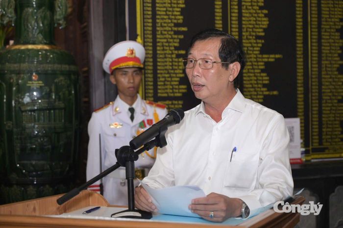 Phó Chủ tịch UBND tỉnh An Giang Lê Văn Phước cho biết An Giang xem Lễ giỗ Anh hùng, liệt sĩ và người có công là nghi lễ truyền thống được tổ chức hằng năm