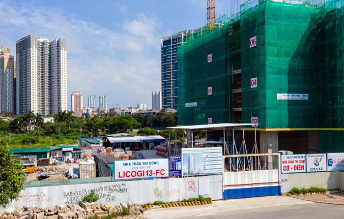 Một dự án NOXH đang hình thành tại khu vực Đông Nam đường Tố Hữu. Ảnh: Hoàng Anh