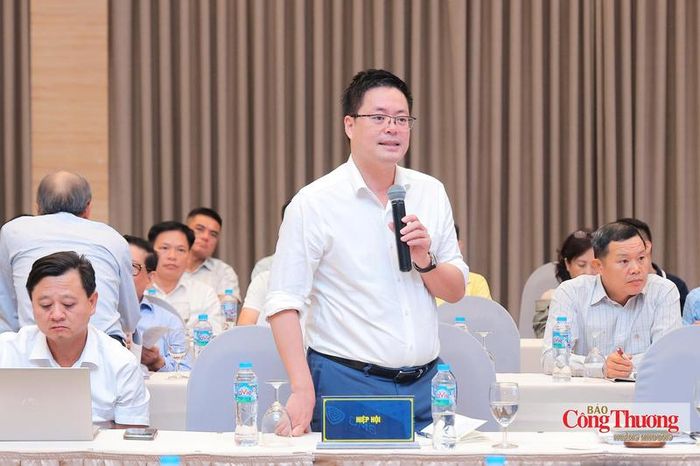 Ông Đỗ Văn Tuấn - Chủ tịch Hiệp hội Nhiên liệu sinh học Việt Nam phát biểu ý kiến tại hội nghị