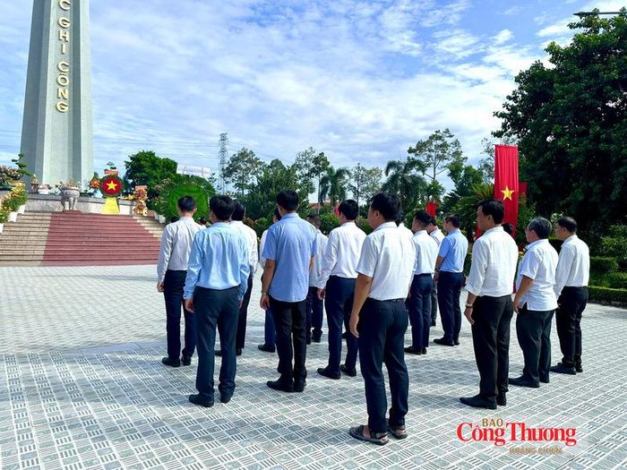Cùng tham dự có lãnh đạo các đơn vị thuộc Bộ Công Thương, đại diện lãnh đạo tỉnh Tây Ninh và các Sở, ngành địa phương.