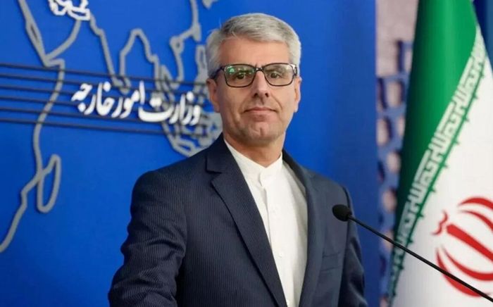 Người phát ngôn Bộ Ngoại giao Iran Esmaeil Baghaei cho biết hai bên vẫn đang trao đổi thông điệp thông qua các kênh trung gian. Ảnh: Report.az.