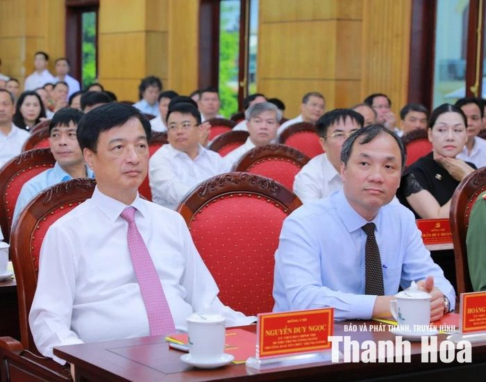 Trưởng Ban Tổ chức Trung ương Nguyễn Duy Ngọc và đại biểu dự hội nghị.