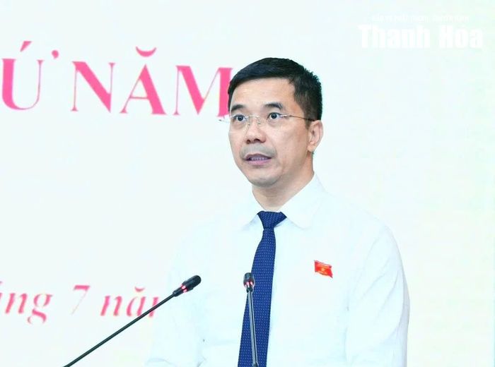 Phó Bí thư Thường trực Tỉnh ủy, Chủ tịch HĐND tỉnh Nguyễn Hồng Phong phát biểu bế mạc kỳ họp.