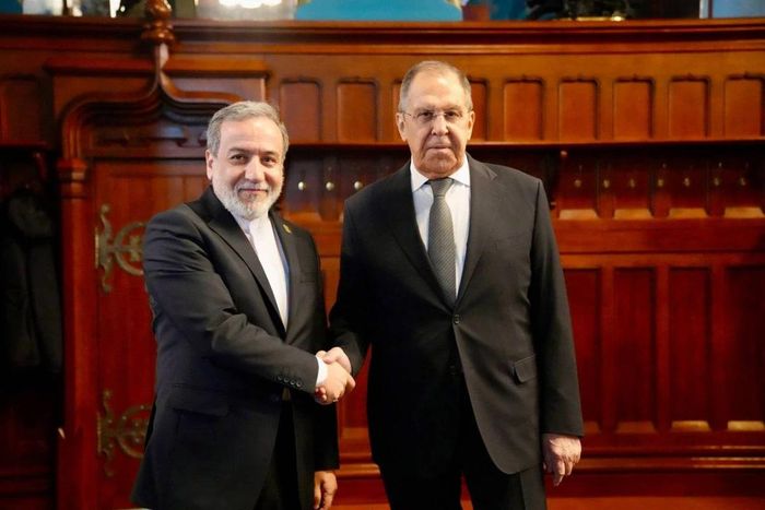 Trong cuộc điện đàm với người đồng cấp Iran, Ngoại trưởng Nga Sergey Lavrov cũng lên án vụ tấn công, cho rằng hành động này vi phạm luật pháp quốc tế và đe dọa tuyến vận tải thương mại giữa Nga và Iran trên biển Caspi. Ảnh: AFP.