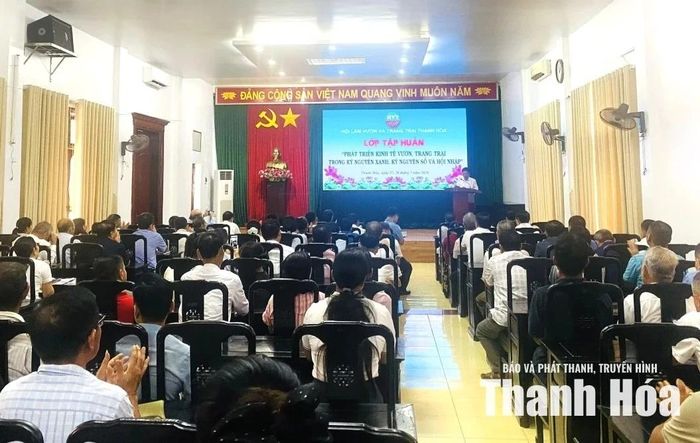 Toàn cảnh lớp tập huấn.
