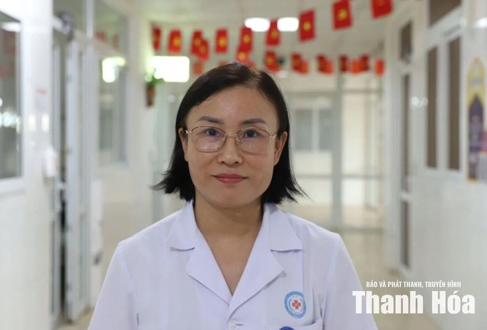 Bác sĩ CKII Nguyễn Thị Vân, Trưởng khoa Hô hấp, Bệnh viện Nhi Thanh Hóa.