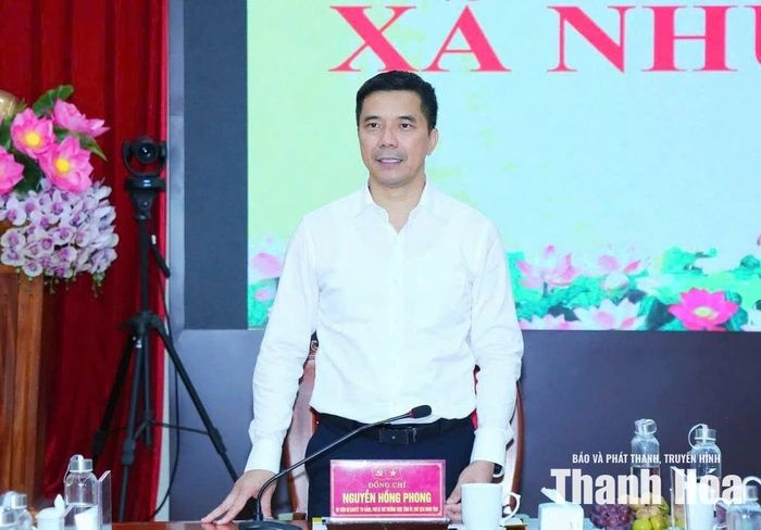 Phó Bí thư Thường trực Tỉnh ủy Nguyễn Hồng Phong phát biểu tại buổi làm việc.