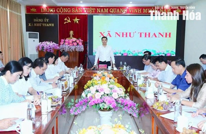 Toàn cảnh buổi làm việc.