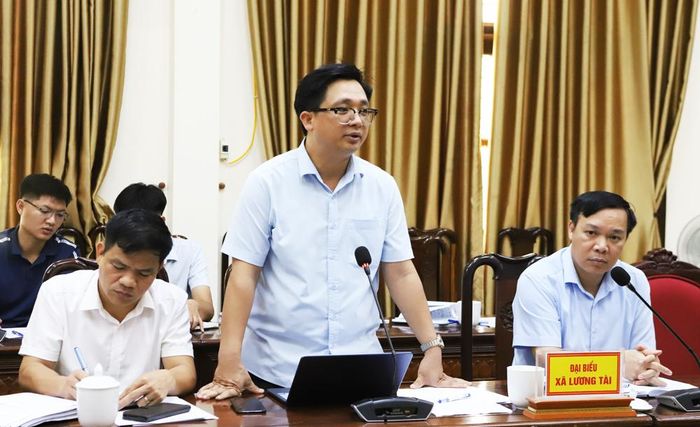  Đại diện lãnh đạo xã Lương Tài phát biểu. 