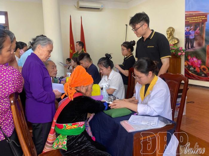Quy trình lấy mẫu sinh phẩm ADN được thực hiện chặt chẽ, khoa học, bảo đảm chính xác, an toàn.