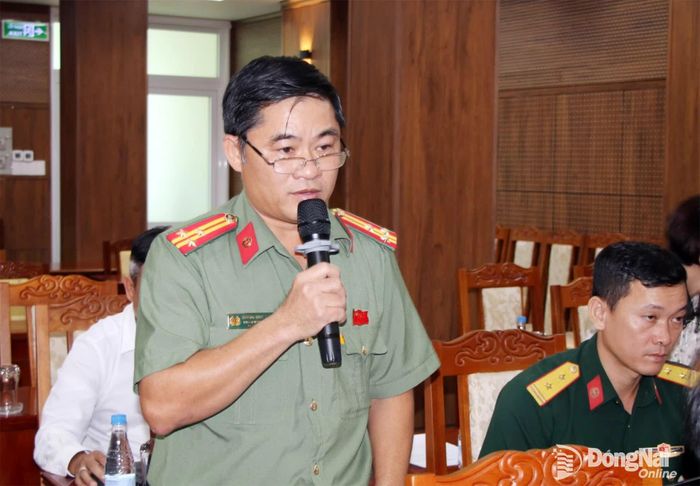 Đại diện các sở, ban, ngành phát biểu tại hội nghị. Ảnh: Hải Quân