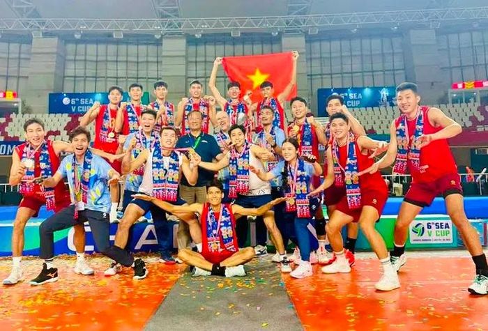 Đội tuyển bóng chuyền nam Việt Nam đã trở lại hạng 58 thế giới của FIVB. Ảnh: VĂN DUY