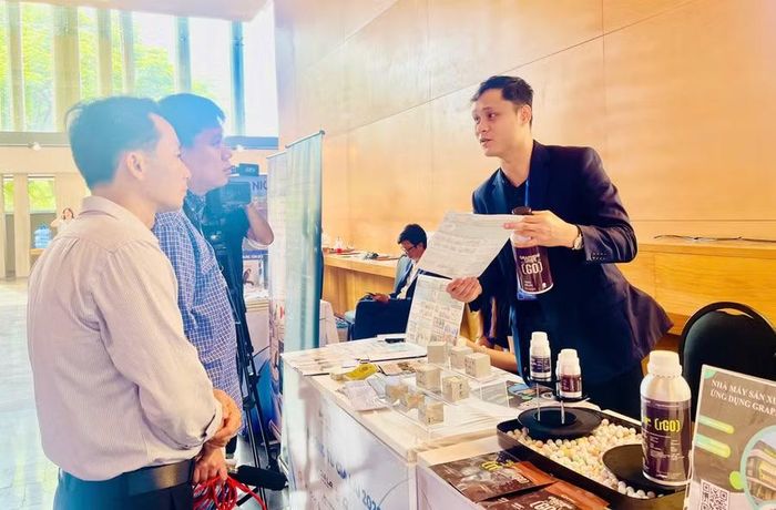  Triển lãm quy tụ nhiều công ty công nghệ tiên phong trong 3 lĩnh vực chiến lược lượng tử, bán dẫn và siêu dẫn. Ảnh: T.D 