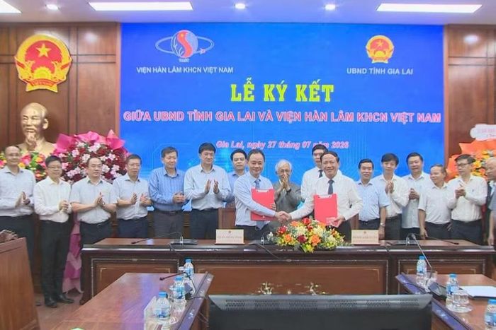  Quang cảnh lễ ký kết hợp tác thỏa thuận. Ảnh: Trung Nghĩa 
