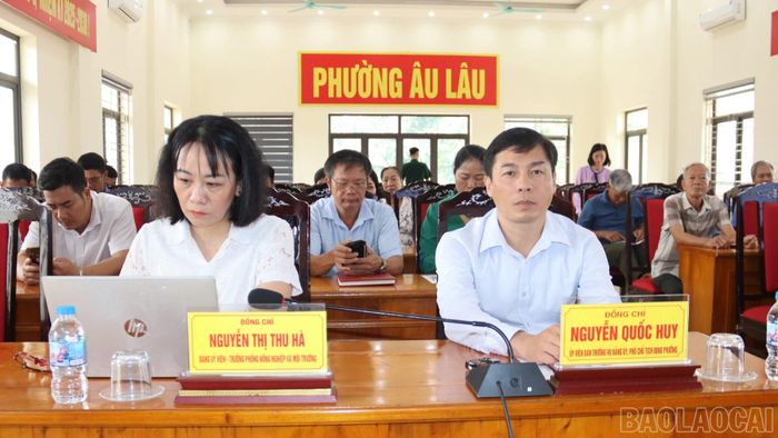 Các đại biểu tham dự.