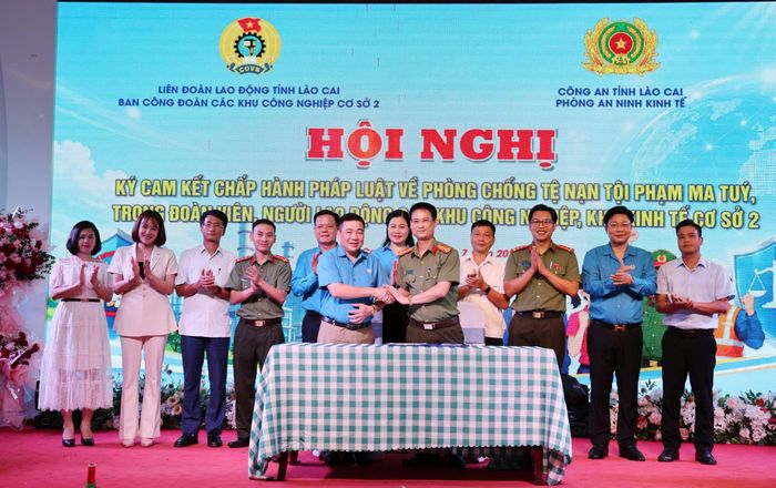 Ban Công đoàn các Khu công nghiệp cơ sở 2 ký kết chương trình phối hợp với Phòng An ninh kinh tế, Công an tỉnh về phòng, chống tệ nạn ma túy trong đoàn viên, người lao động.
