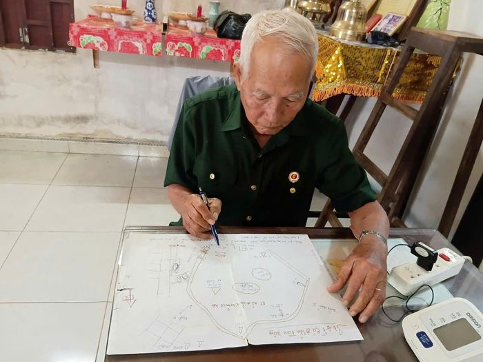 Những tấm bản đồ tự vẽ bắt đầu cho hành trình 10 năm ròng rã đi tìm đồng đội