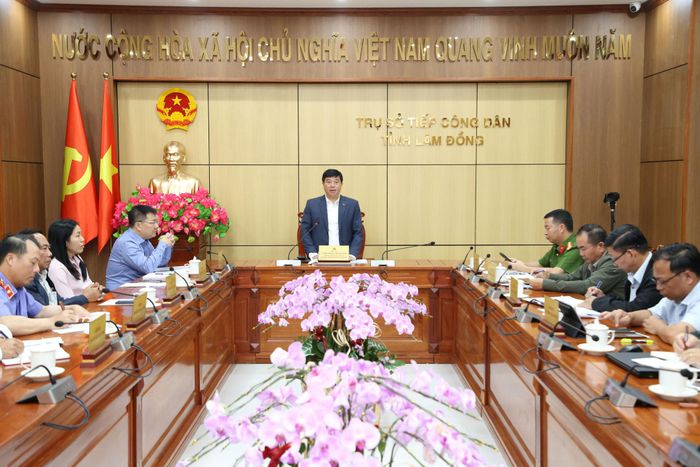 Đồng chí Y Thanh Hà Niê Kđăm, Ủy viên Ban Chấp hành Trung ương Đảng, Bí thư Tỉnh ủy, Trưởng Đoàn ĐBQH tỉnh Lâm Đồng phát biểu tại buổi tiếp công dân định kỳ tháng 7