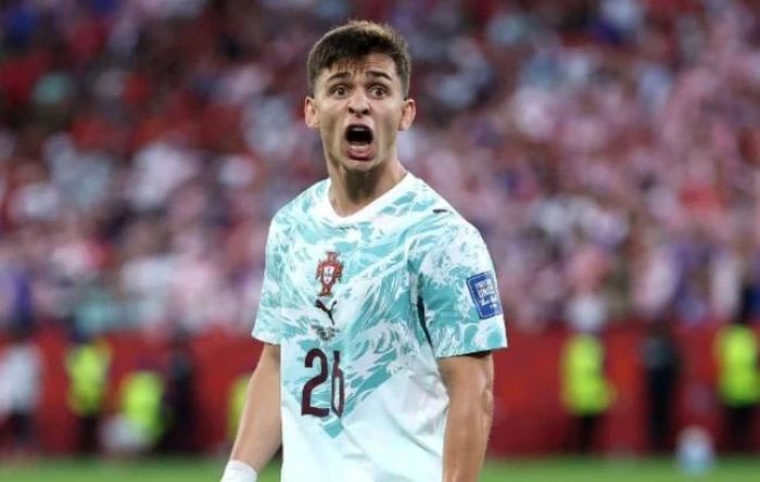 Liverpool nhắm đến Francisco Conceicao như giải pháp thay thế hiệu quả về chi phí.