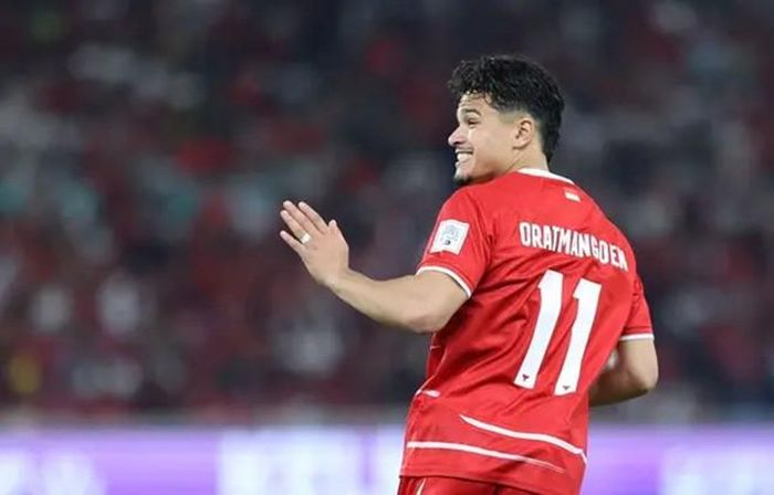 Oratmangoen chuẩn bị ra mắt AFF Cup.