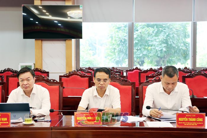 Các đại biểu tham dự hội nghị.